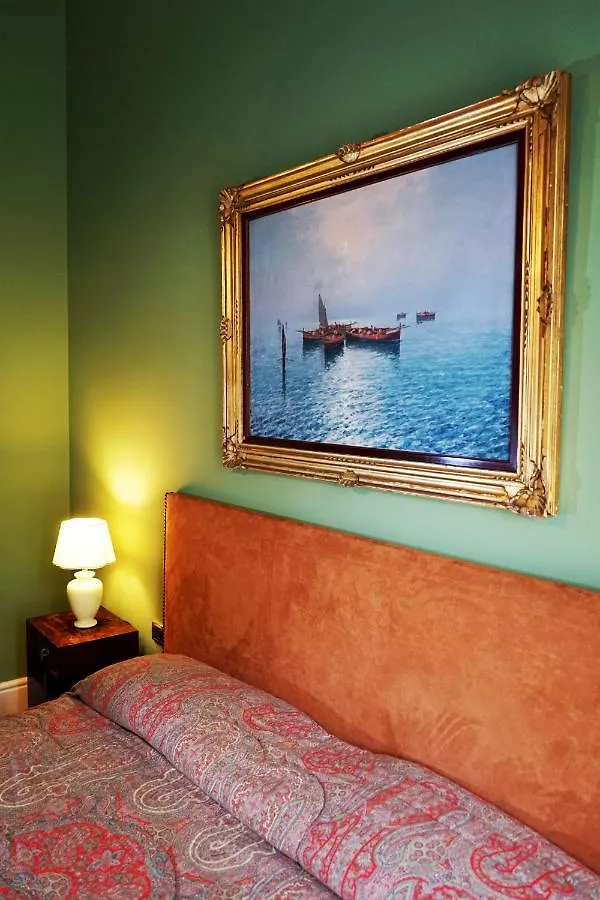 Apartment Appartamento Di Fronte Al Mare By Apulia Accommodation Bari